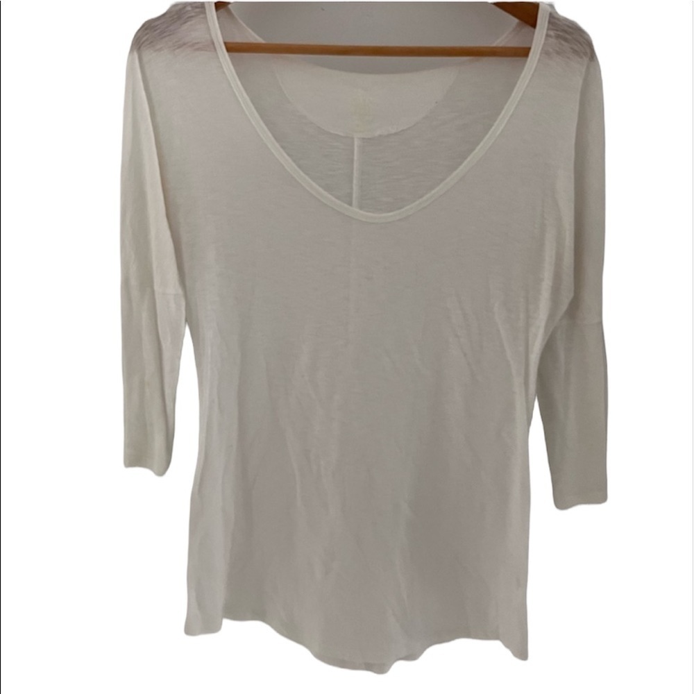 𝅺FIGS metro long sleeve white shirt size small